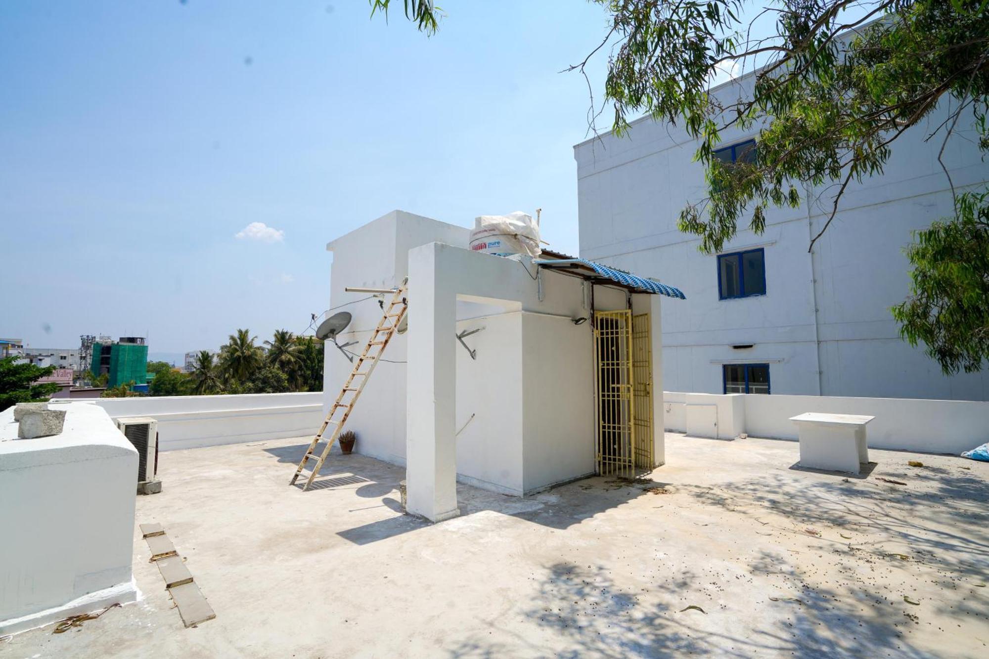 Golden Villa - Duplex House With Private Theater - Near To Alipiri And Bhudevi Ttd Ticket Counter And Kapilateertham Τιρουπάτι Εξωτερικό φωτογραφία