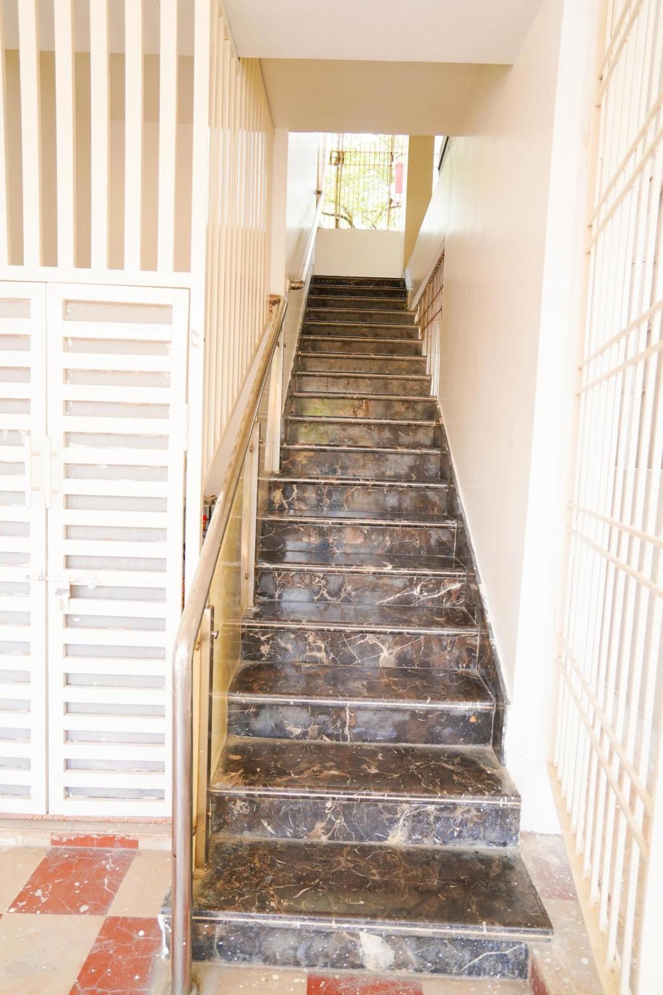 Golden Villa - Duplex House With Private Theater - Near To Alipiri And Bhudevi Ttd Ticket Counter And Kapilateertham Τιρουπάτι Εξωτερικό φωτογραφία